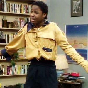 Meet your Posher, Warren